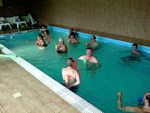 cvičení v bazénu