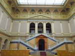schodiště Rudolfina a vstup do galerie
