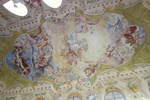 freska ve stropní klenbě zámecké kaple od Antonia Beduzziho