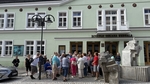 Před budovou divadla v Táboře Před budovou divadla v Táboře