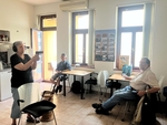 Členka při střelbě z pistole, vítězka turnaje