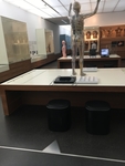 V Muzeu hygieny: Vodicí linie určovaly směr prohlídky, šipka pak místo hodné bližšího prozkoumání