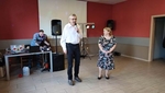 Na fotografii jsou sociální pracovnice Bc. Iveta Čiháčková a předseda odbočky pan Pavel Veverka