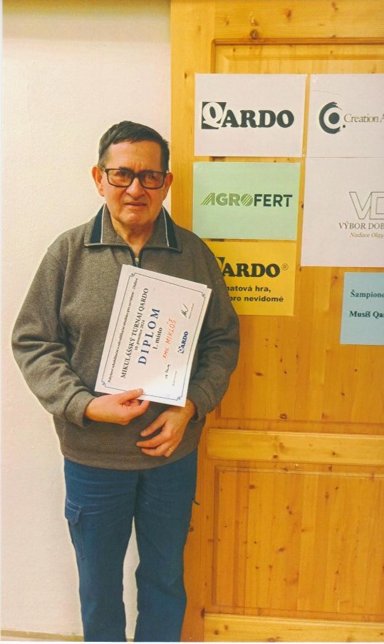 Mikulášský turnaj 10-12--03